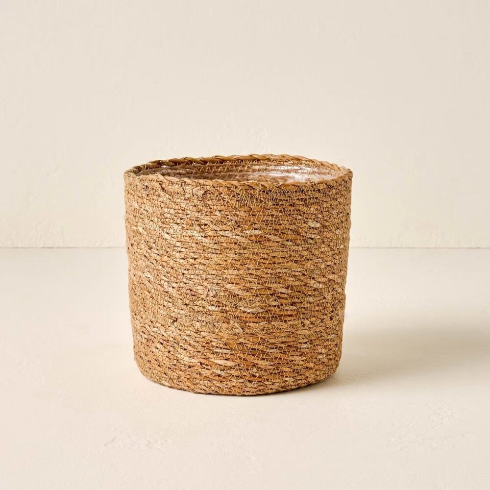 Magnolia Lined Seagrass Planter 6.5"‎ Med - Joanna Gaines